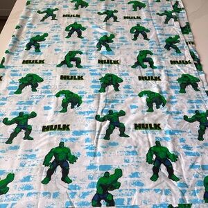 Vintage, flat Hulk themed bedsheet